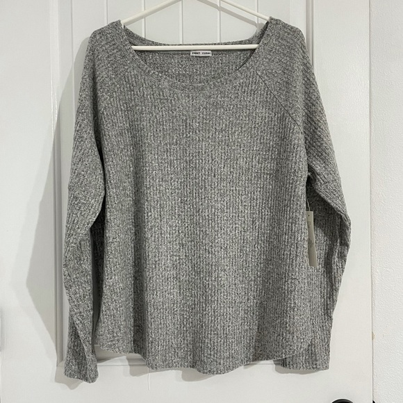 NWT Sweet Romeo Cozy Thermal Pullover Long-Sleeve Top - Picture 3 of 8